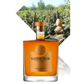 Brandy Kazbek Peak Diplomatic 0,5 l 36%