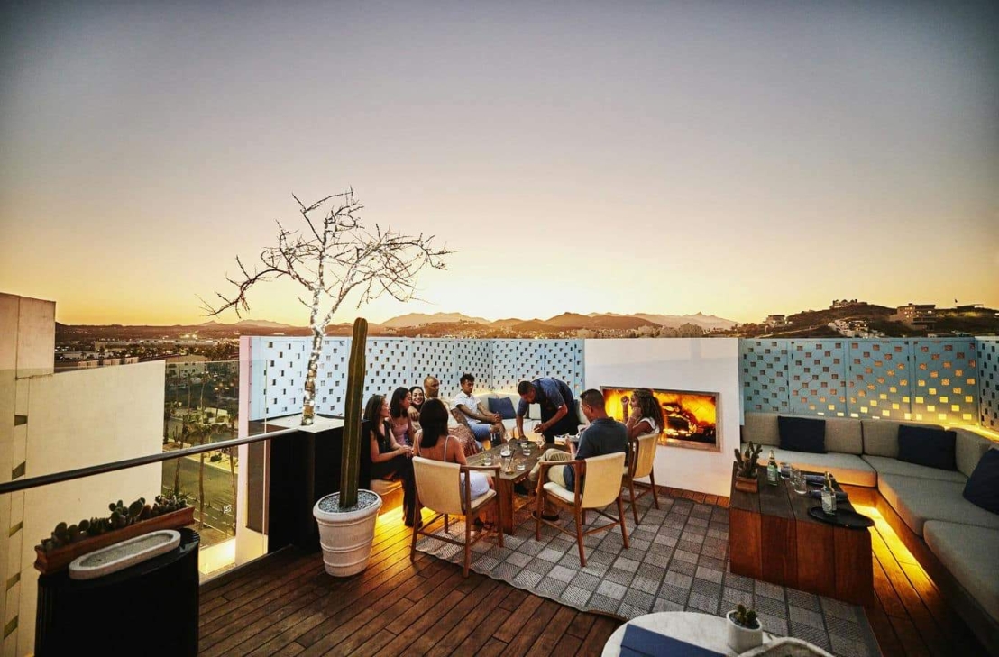 Dlaczego imprezom okolicznościowym z reguły towarzyszy alkohol?